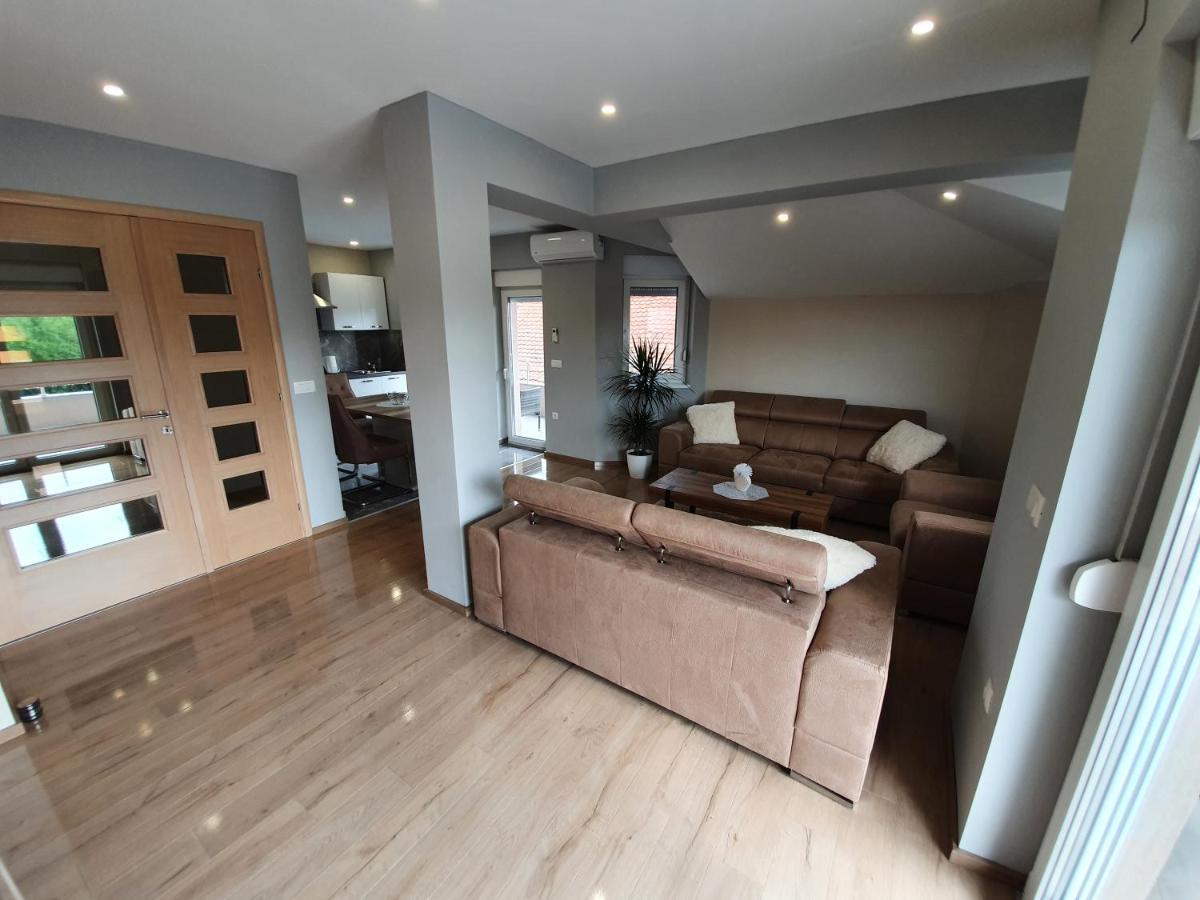 Apartman Bozur **** Satnica Dakovacka Exterior foto