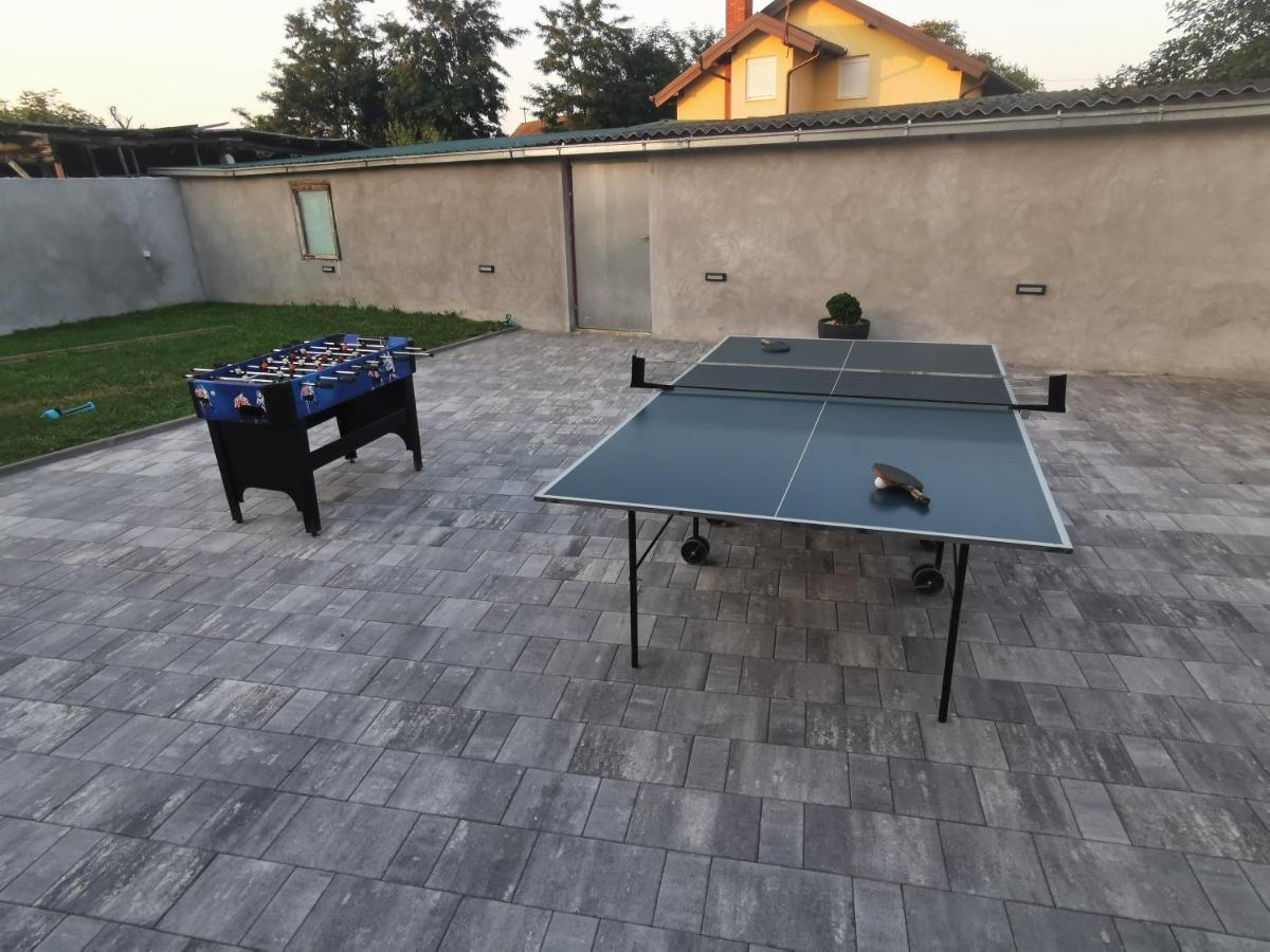 Apartman Bozur **** Satnica Dakovacka Exterior foto